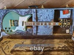 D'Angelico Deluxe Bedford Guitar -BNIB- Hunter Green with hard case NOS