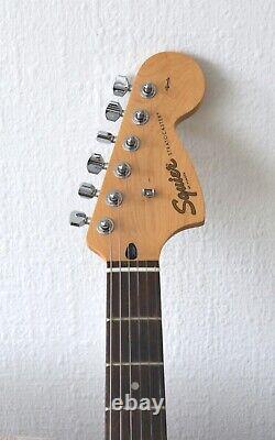 Fender Squier Affinity Series Stratocaster 6-String Electric Guitar Barely Used