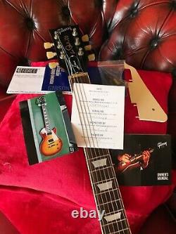 Gibson Les Paul Less Plus 2015 electric guitar, gold case, fabulous, new strings