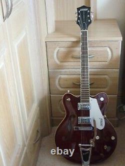 Gretsch Electromatic Guitar. With Bigsby. G5122. Brown. New. Beautiful