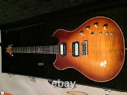 Wechter electric guitar 6 string with guitar synthesizer capabilities